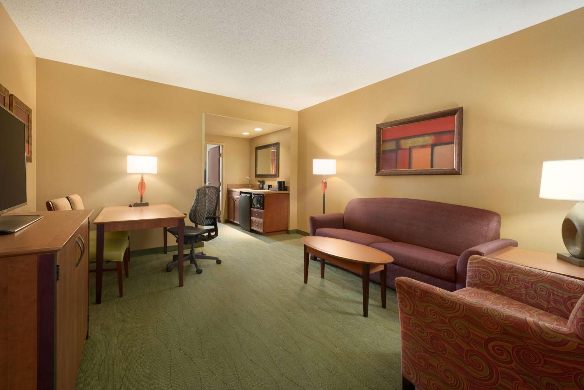 King Room - Mobility Access/Non-Smoking