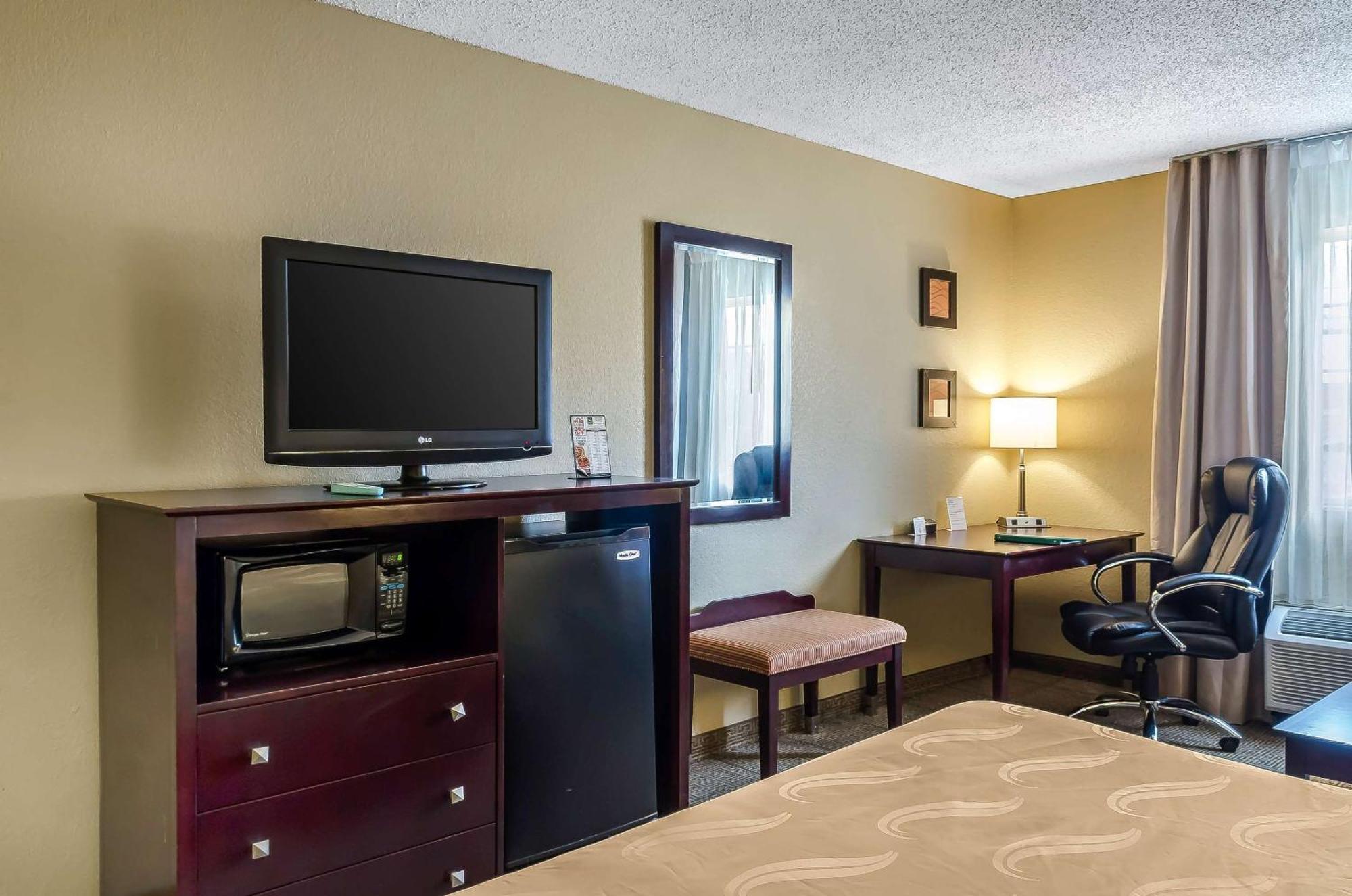 King Suite with Sofa Bed - Non Smoking