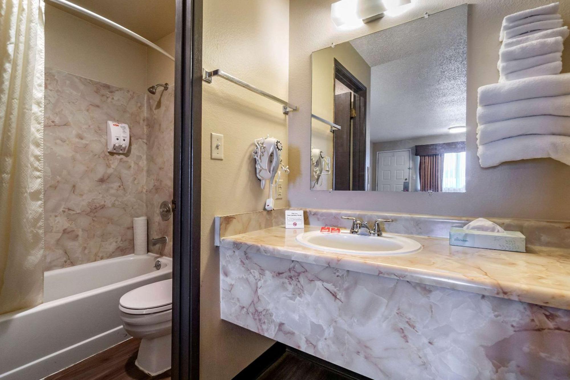 Superior Double Room with Two Double Beds - Lake View/Non-Smoking