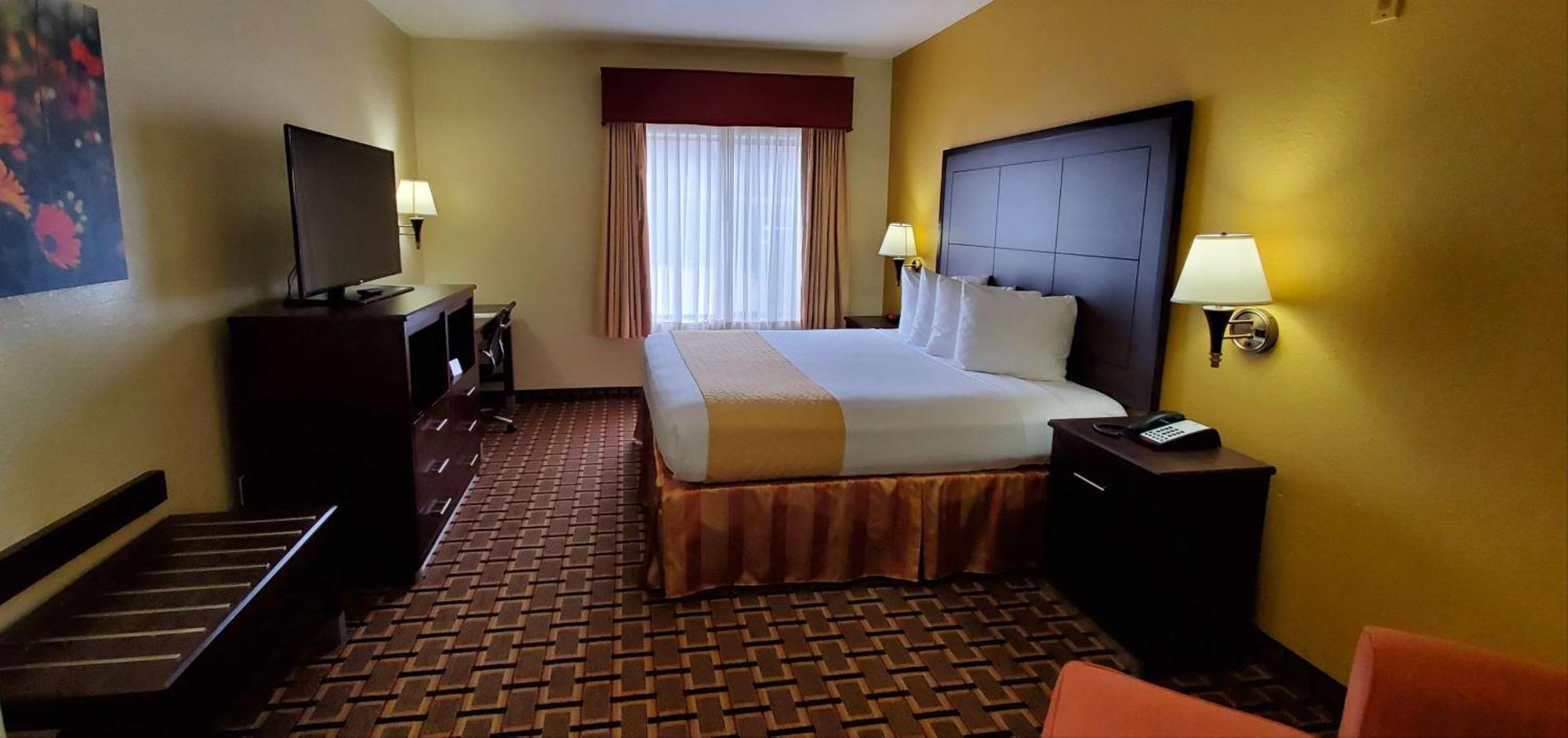 King Room - Non-Smoking