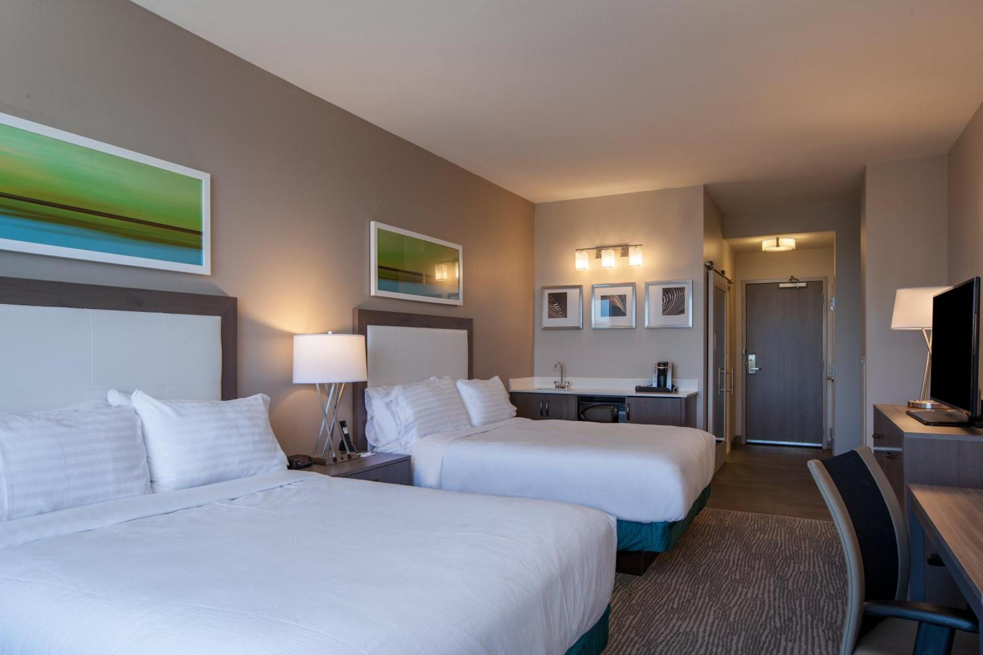 Studio Suite with Two Queen Beds,1458057757:JPEG