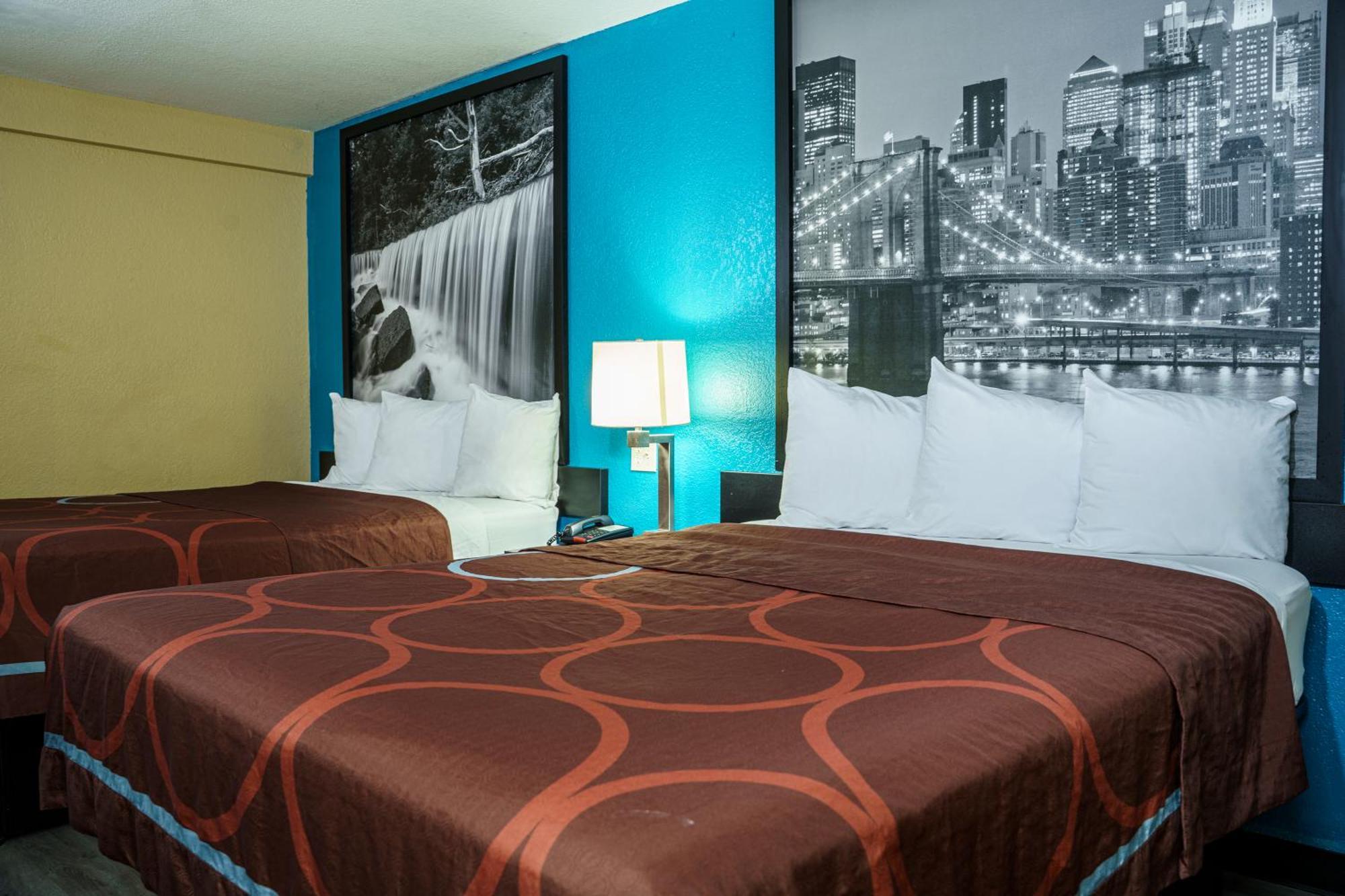 Queen Room with Two Queen Beds and Roll-In Shower - Mobility/Hearing Accessible - Non-Smoking