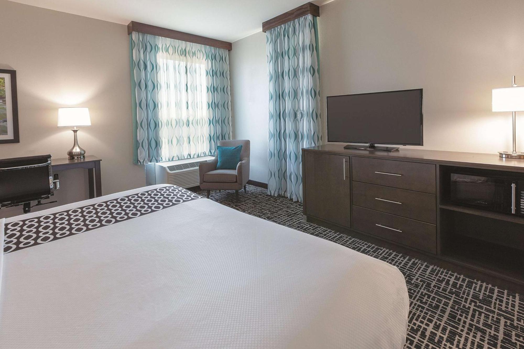 King Room - Mobility Access/Non-Smoking