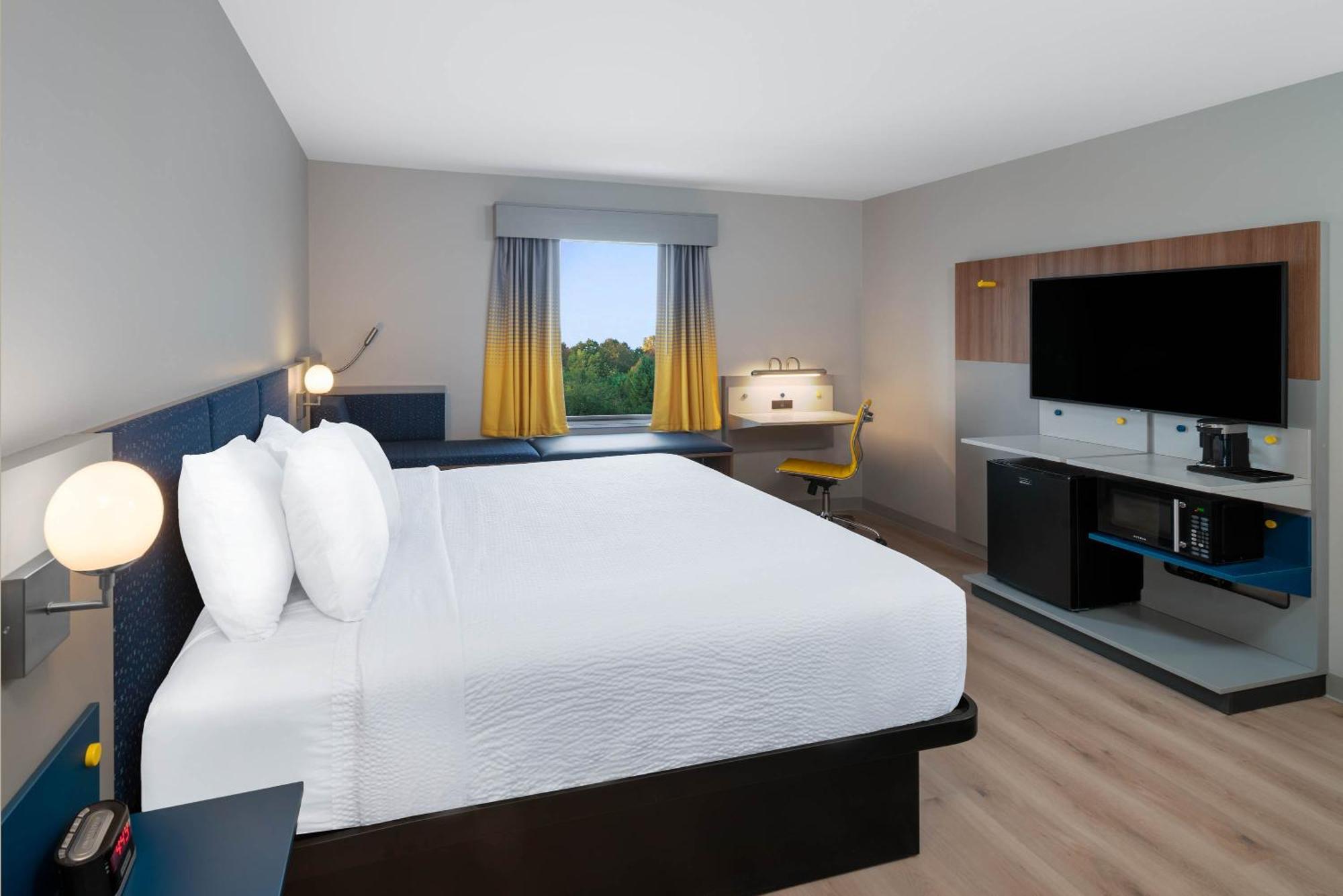 King Room - Mobility Access/Non-Smoking