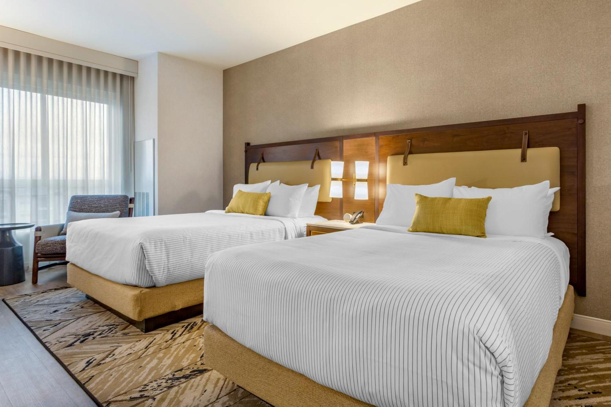 Queen Room with Two Queen Beds,1581113335:JPEG