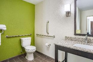 Queen Room with Two Queen Beds - Accessible/Non-Smoking,1285622623:JPEG