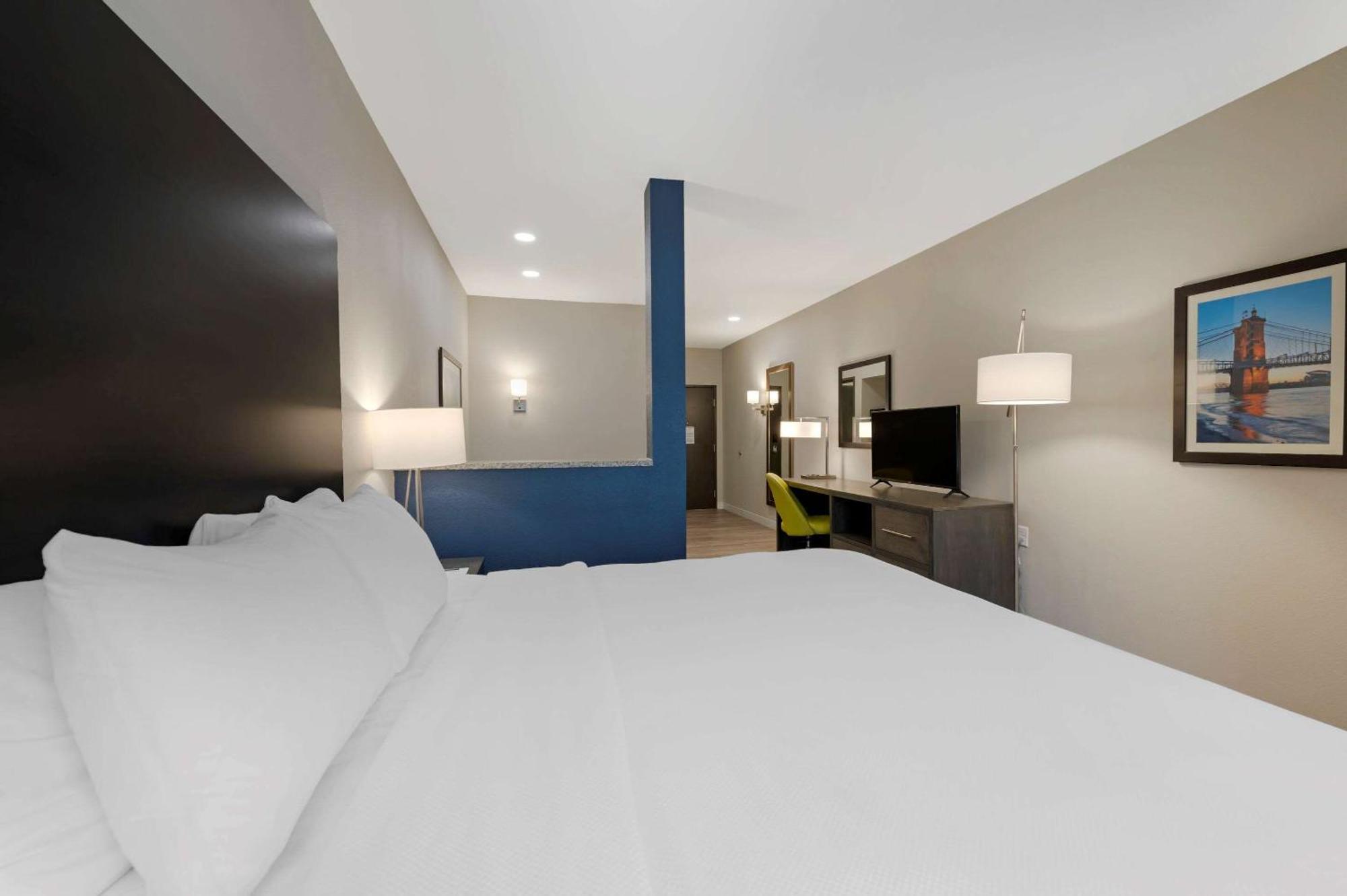 King Room - Accessible/Non Smoking,1285975651:JPEG