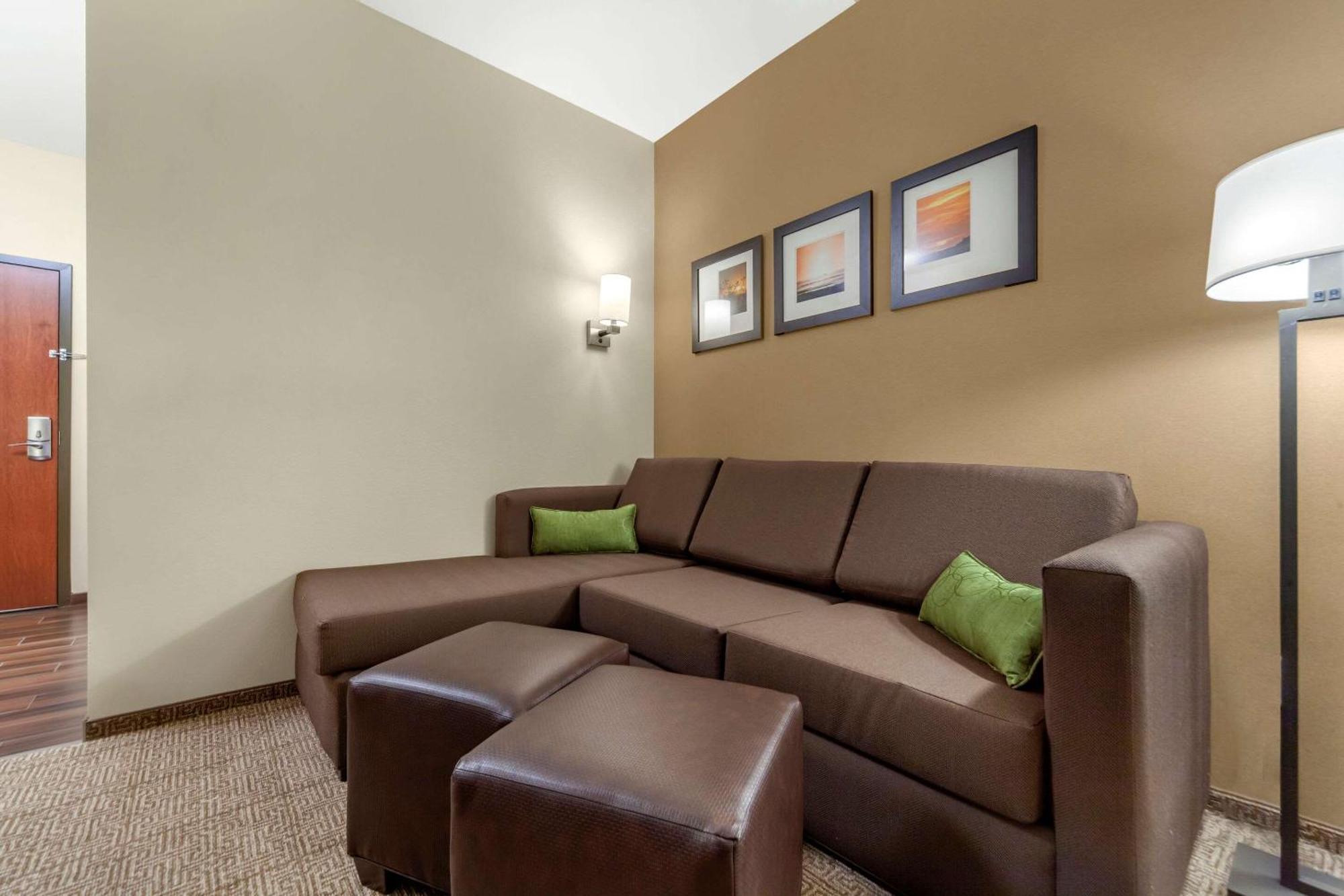 Queen Room with Two Queen Beds - Accessible/Non-Smoking