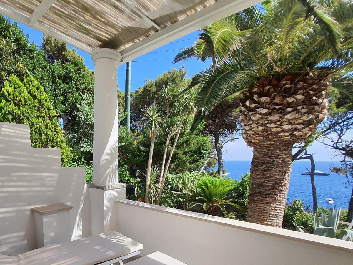 Double or Twin Room with Sea View