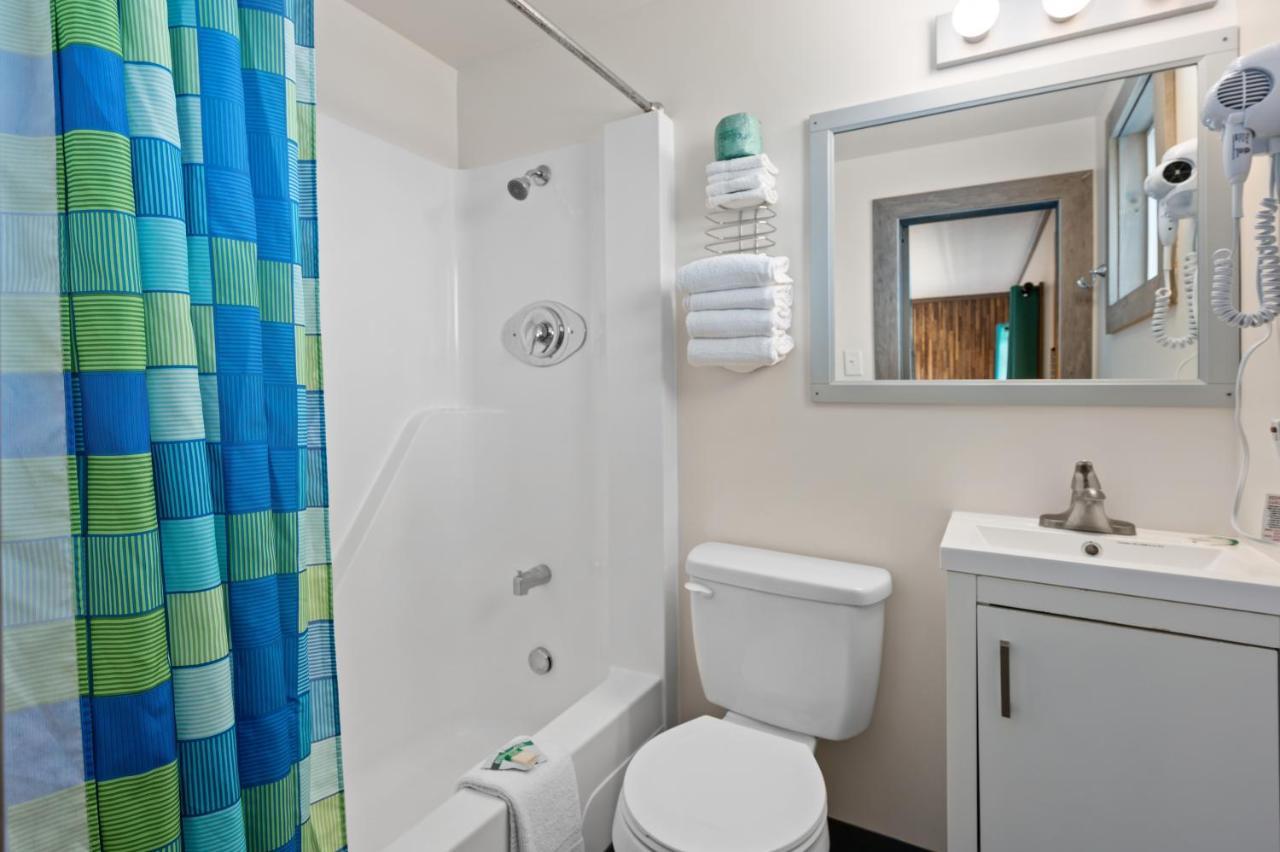 Standard Double Room,1305288919:JPEG