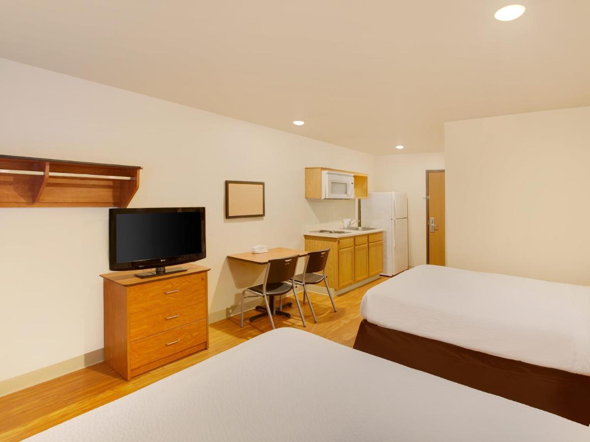 2 Full Beds | Non-Smoking, Kitchen