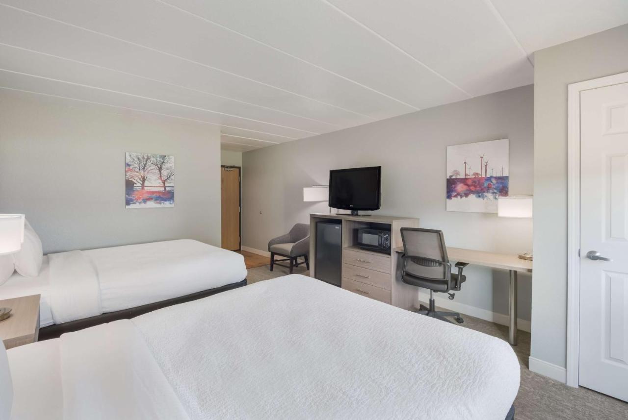 Queen Room with Two Queen Beds