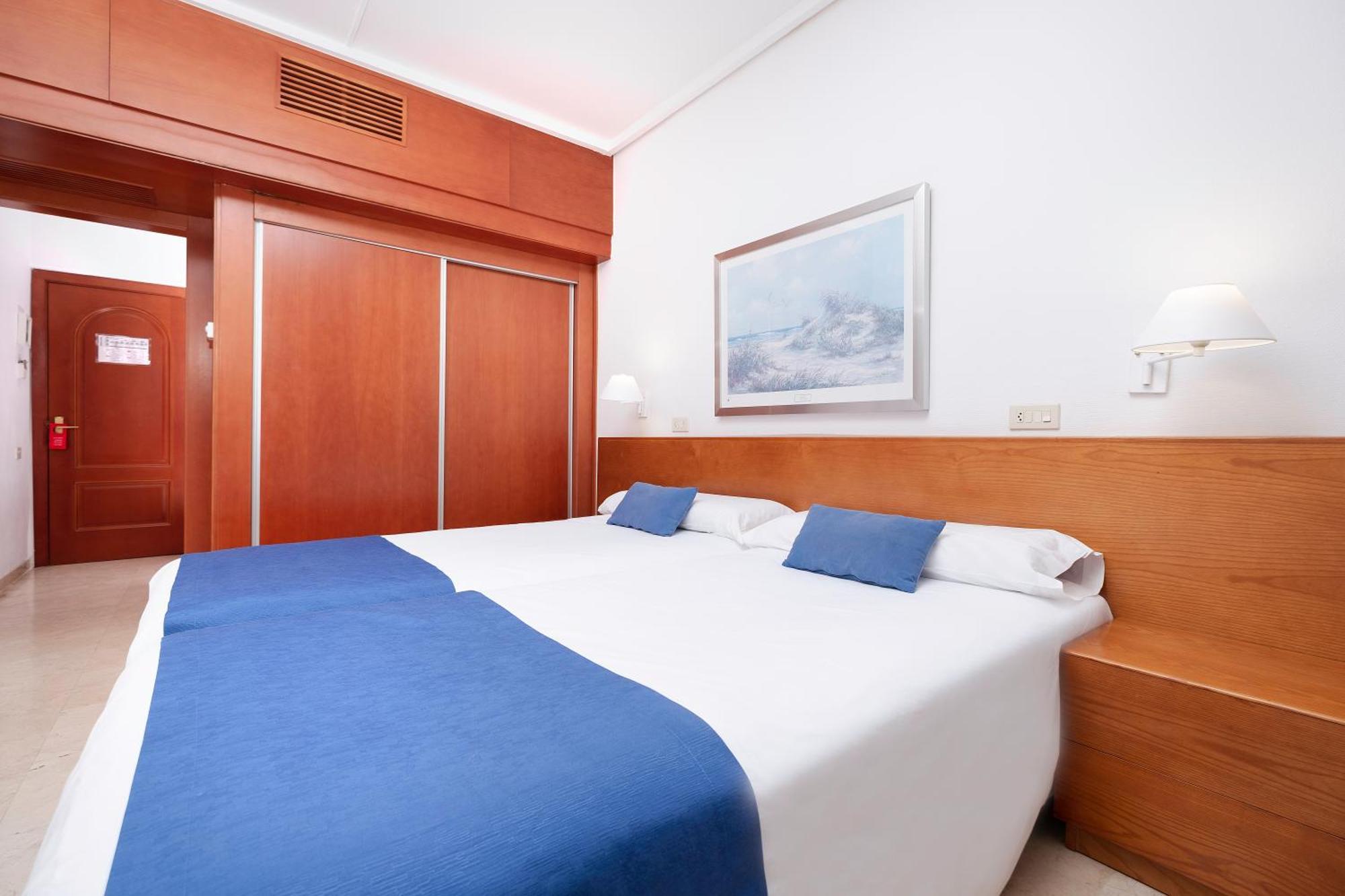 Twin Room - Single Use (1 Adult)