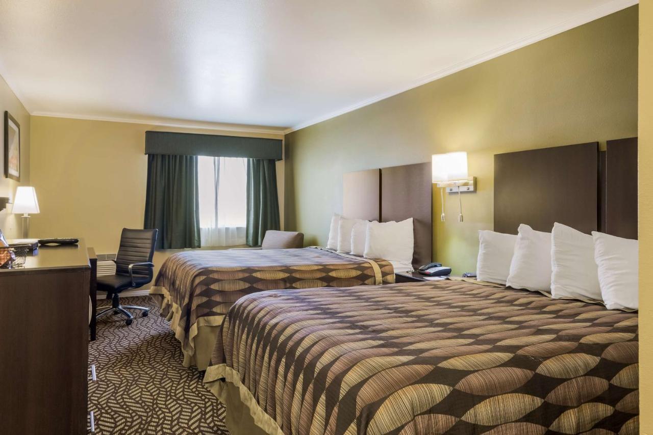 Queen Room with Two Queen Beds