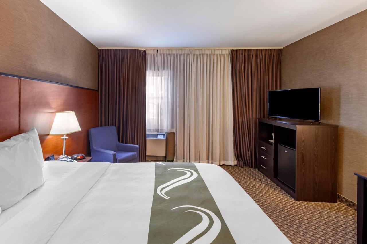 Business King Room