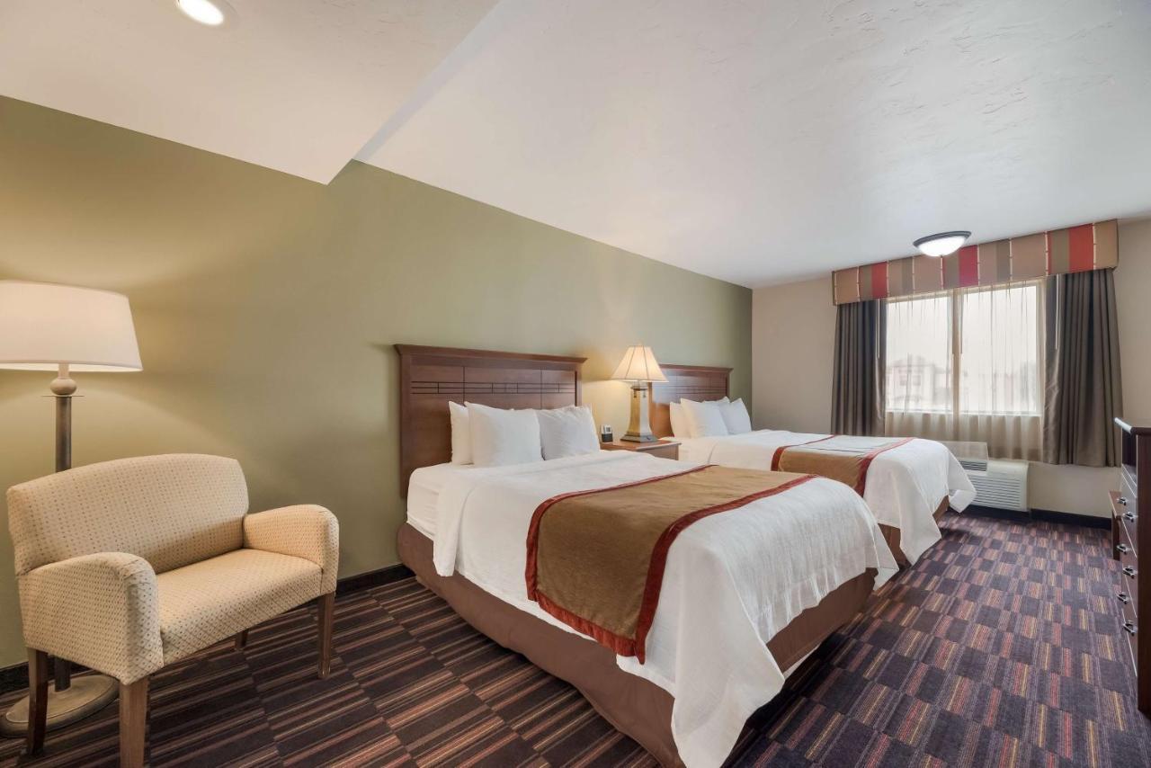 King Suite with Two King Beds