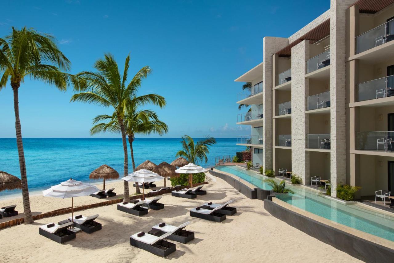 Preferred Club Jr Suite Swim Out Beach Front Double Beds