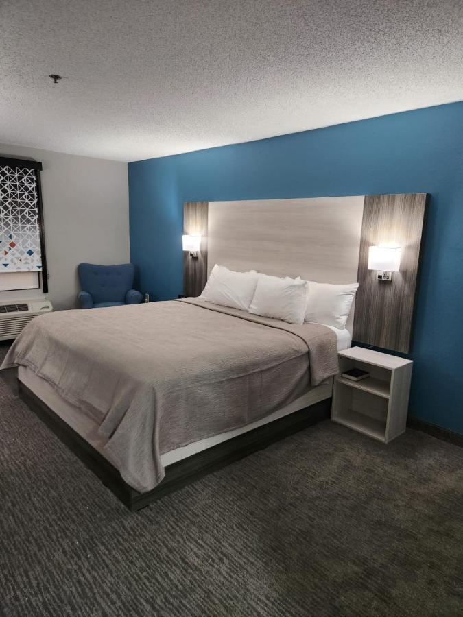 1 King Bed Accessible Non-Smoking
