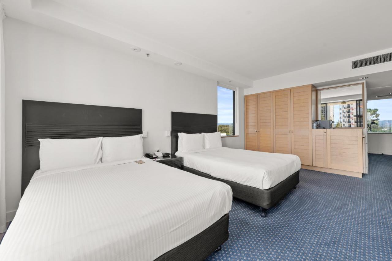 Double Room with Two Double Beds and Balcony,1333212581:JPEG