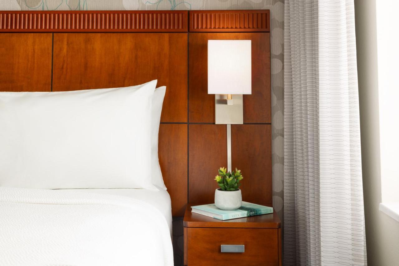 King Room with Sofa Bed