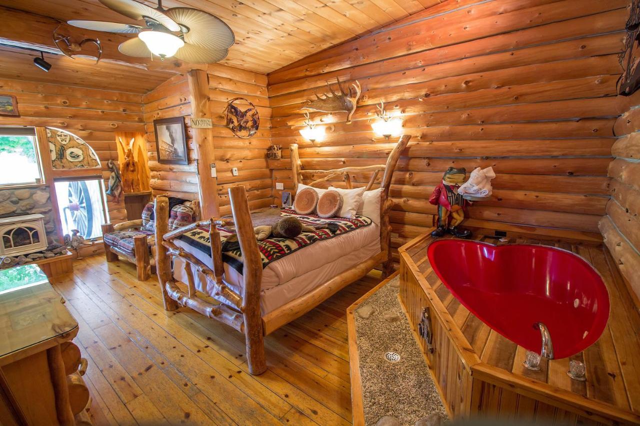 Log Cabin,1334422100:JPEG