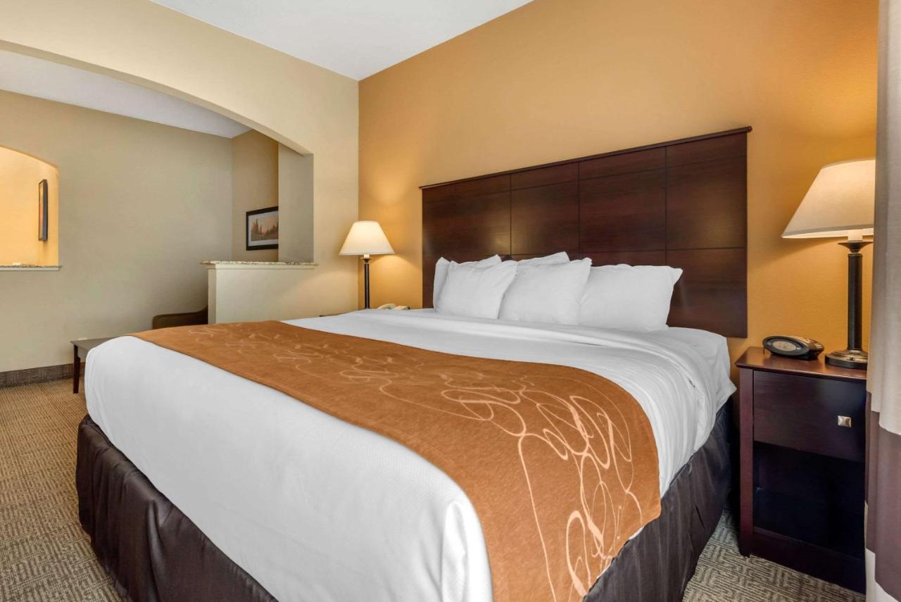 King Suite - Accessible/Non-Smoking,1338092654:JPEG