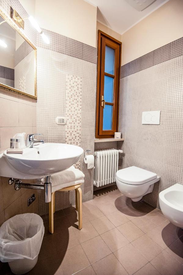 Double or Twin Room,1338992795:JPEG