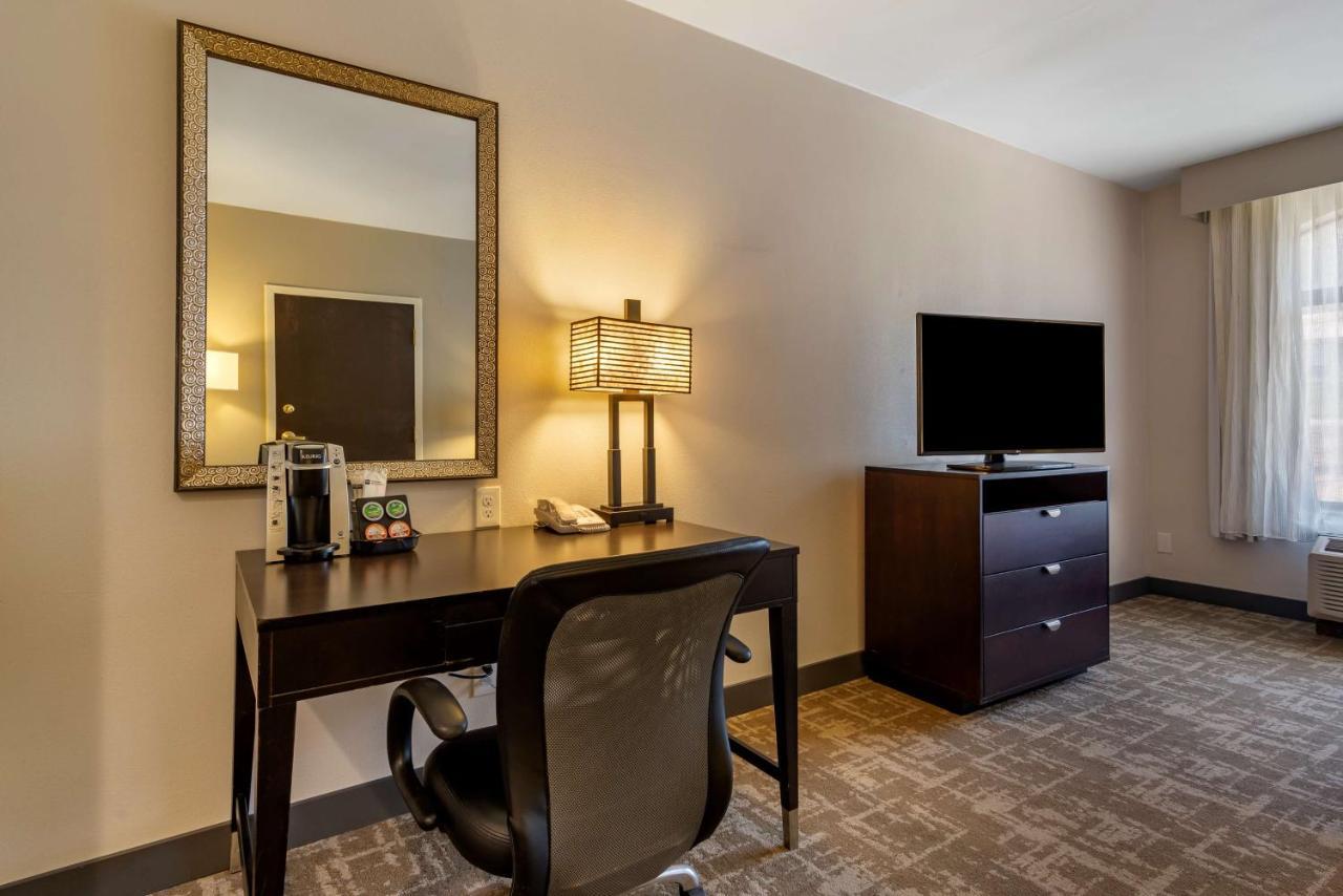 King Room,1339101185:JPEG