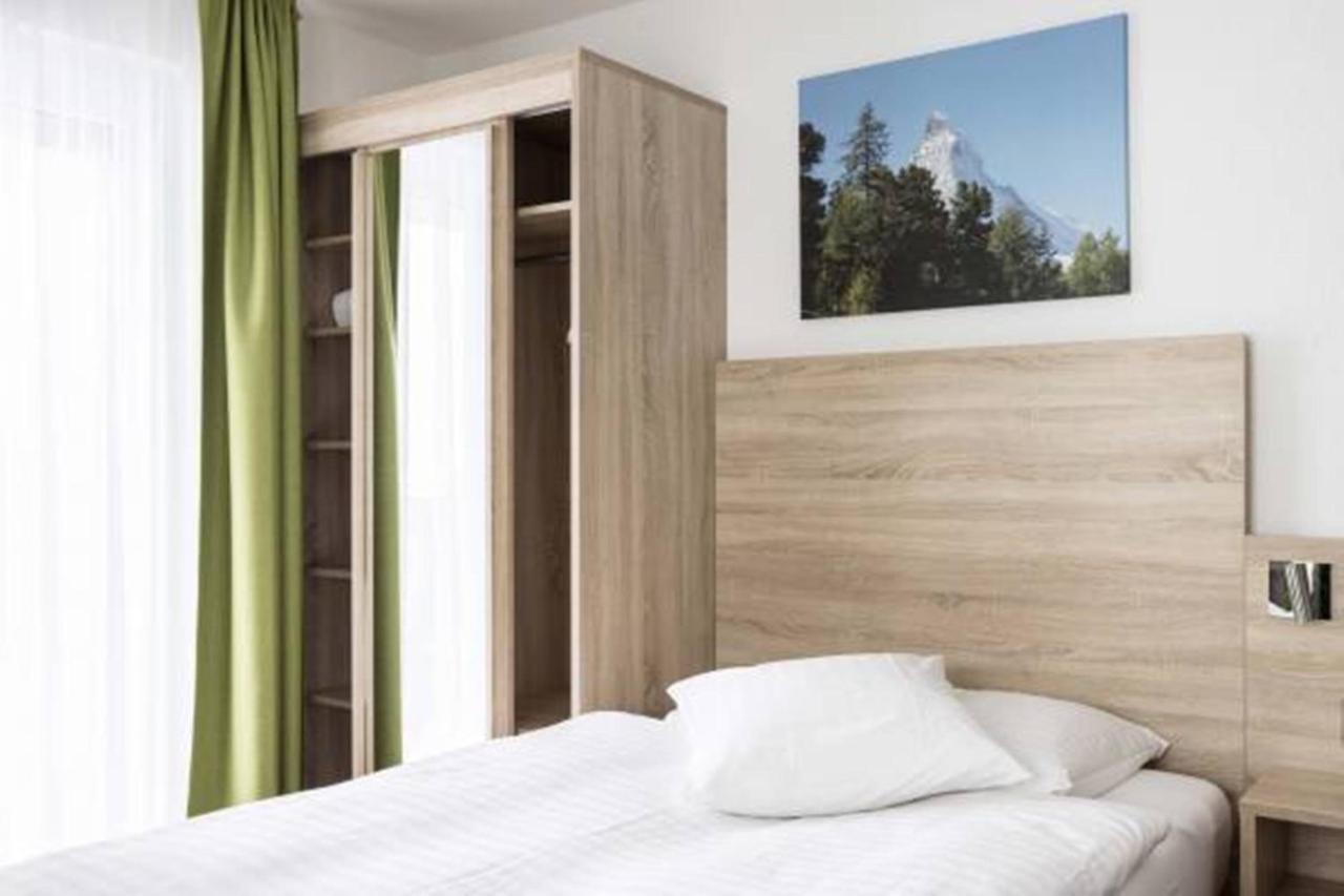 Single Room with Grandlit and Mountain View