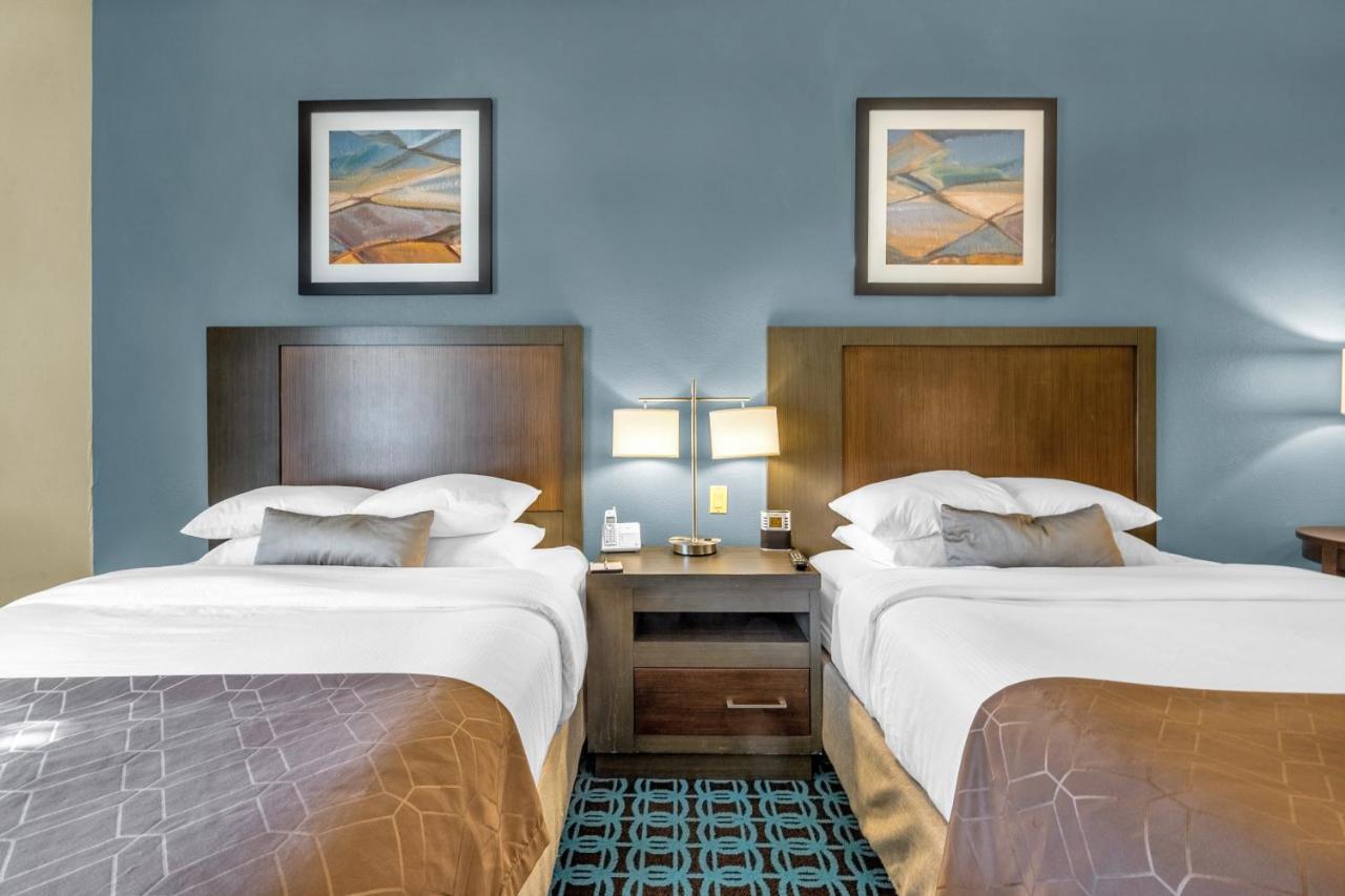 Twin Room with 2 Queen Beds, Non-Smoking,1588063324:JPEG