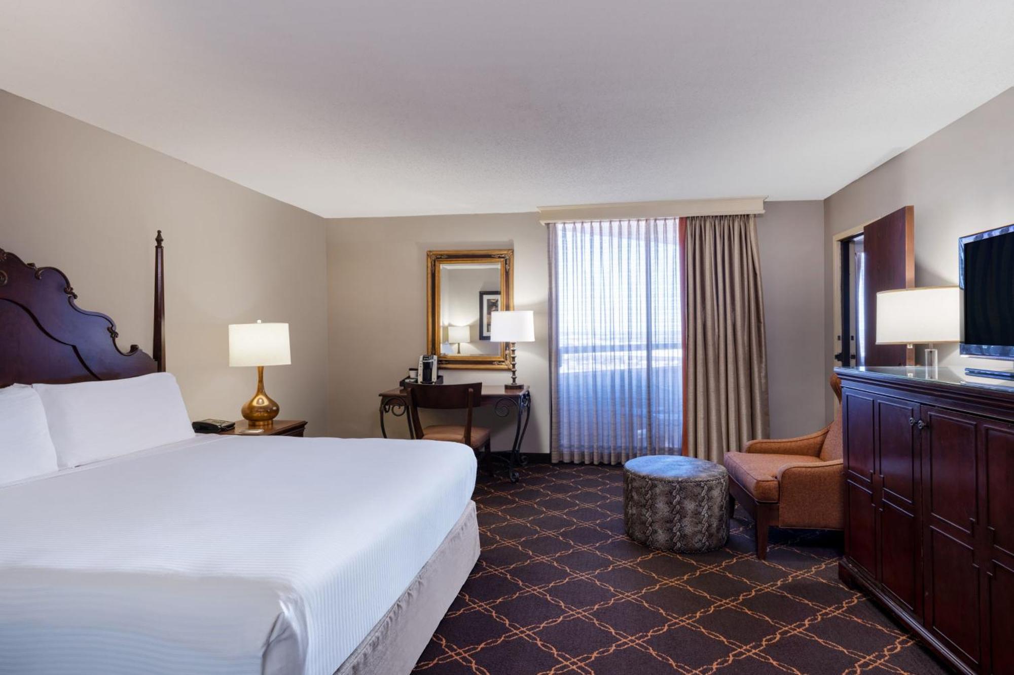 King Room with Balcony