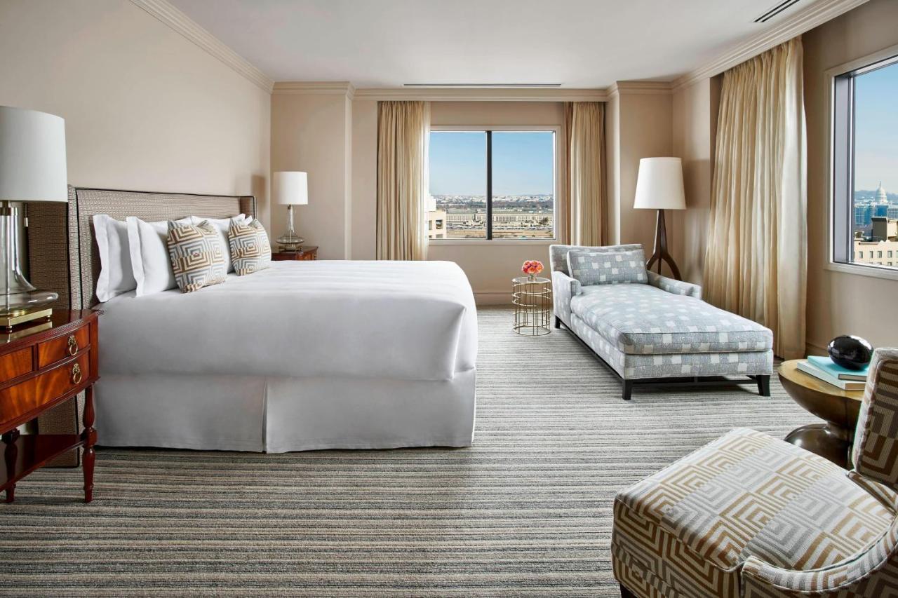 Large One-Bedroom Suite - Club Level