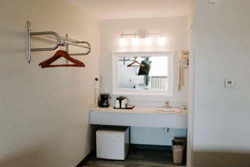 Queen Room,1357132052:JPEG