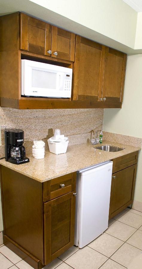 Oceanfront Kitchenette Deluxe