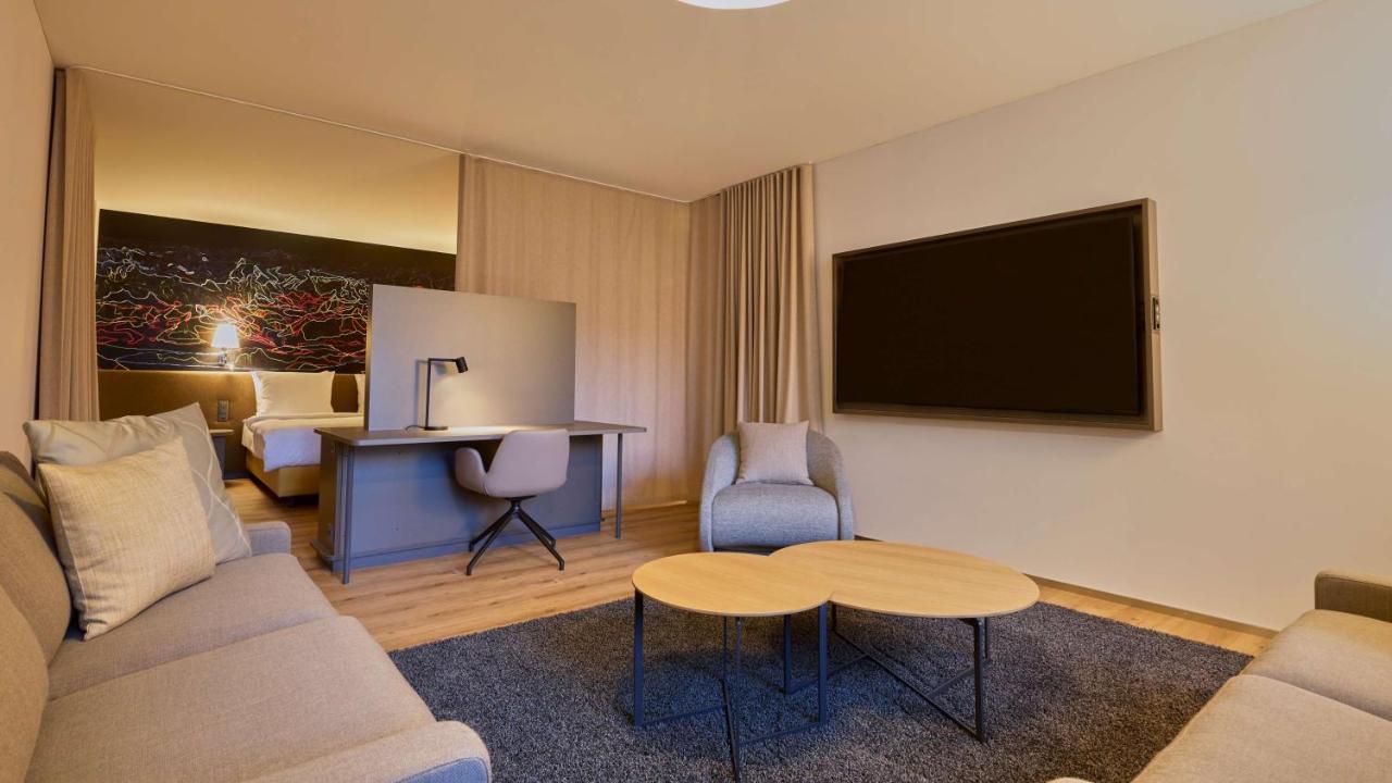 Junior Suite,1363892615:JPEG