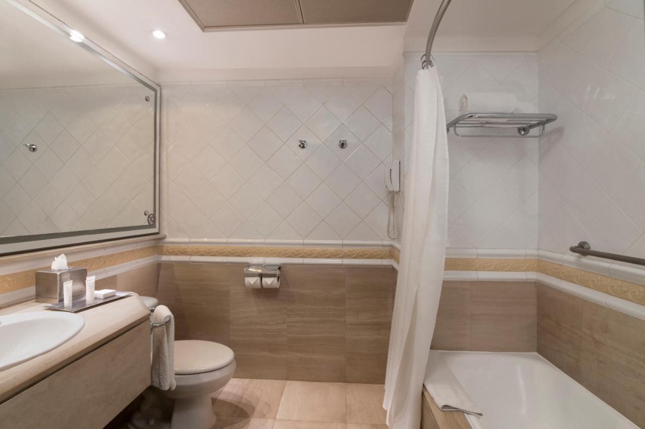 Ocean View (2 adults)