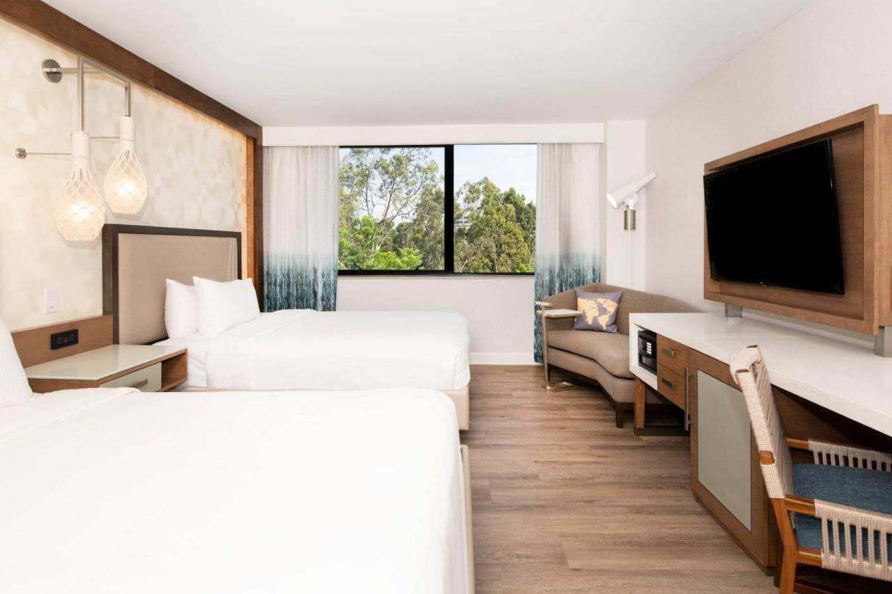 Queen Room with Two Queen Beds,1498747567:JPEG