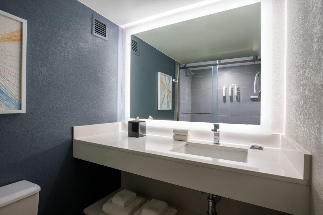 King or Double Room with City View - Concierge Level
