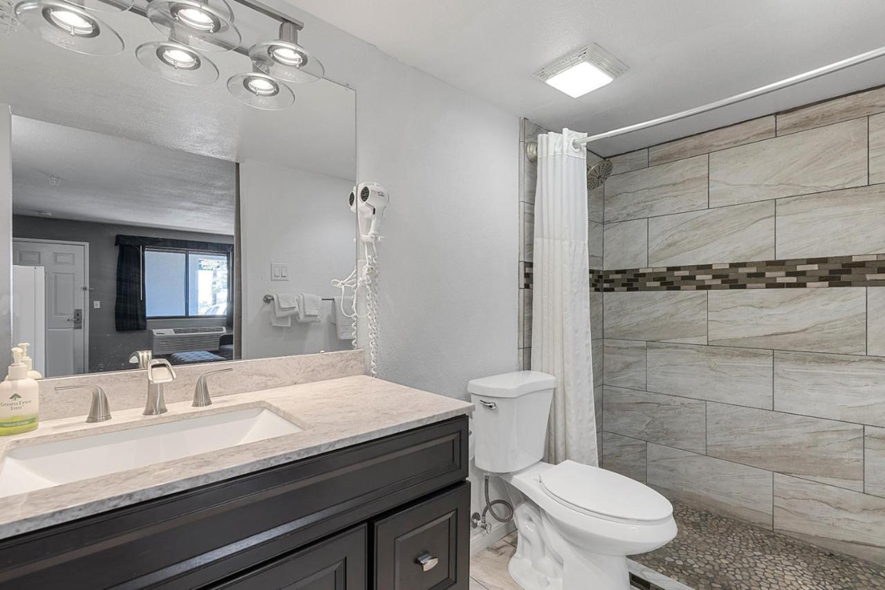 One-Bedroom Suite