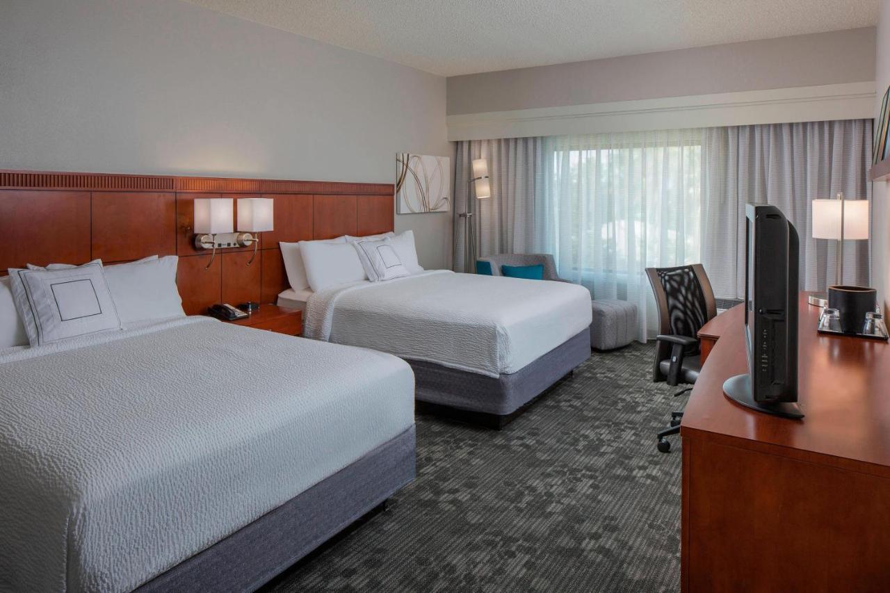 Queen Room with Two Queen Beds