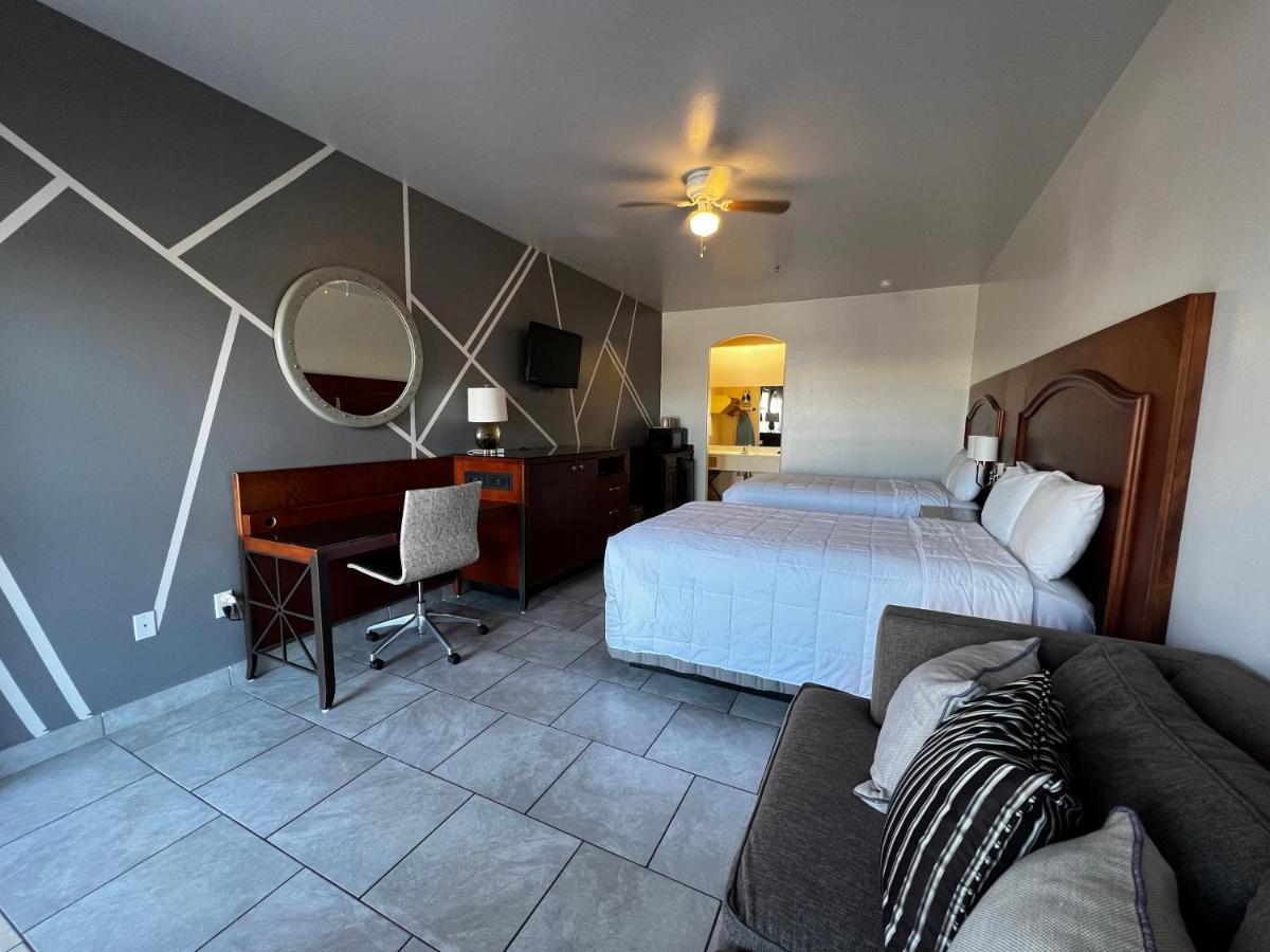 Deluxe Double Room with Extra Bed
