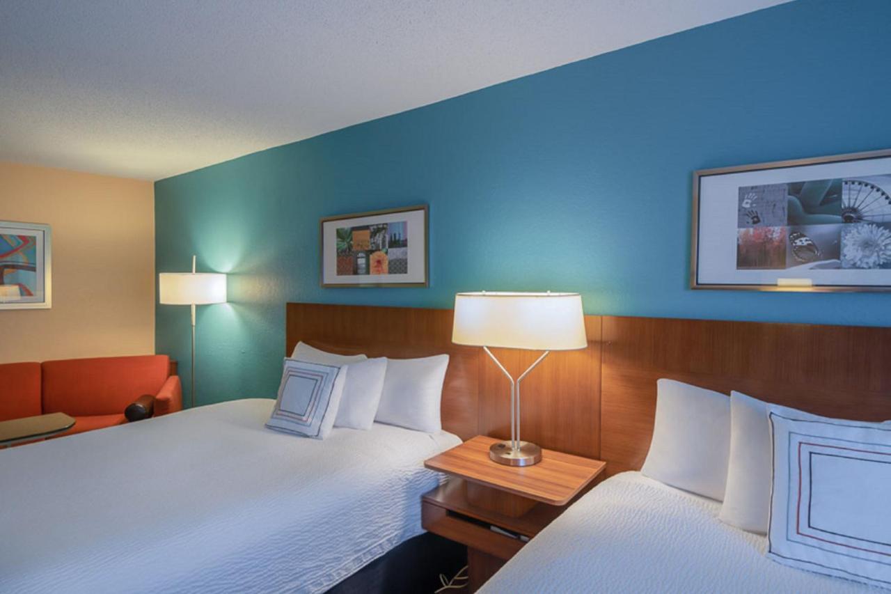 Queen Suite with Two Queen Beds and Sofa Bed