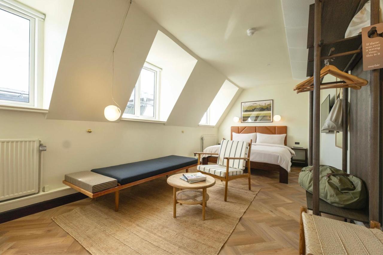 Deluxe King Room,1384961228:JPEG