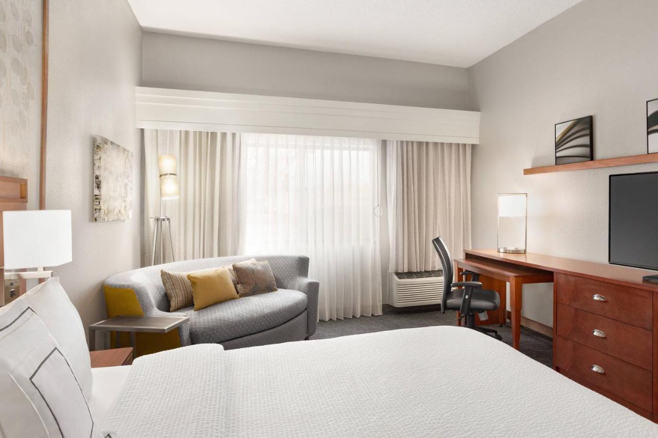King Room with Sofa Bed