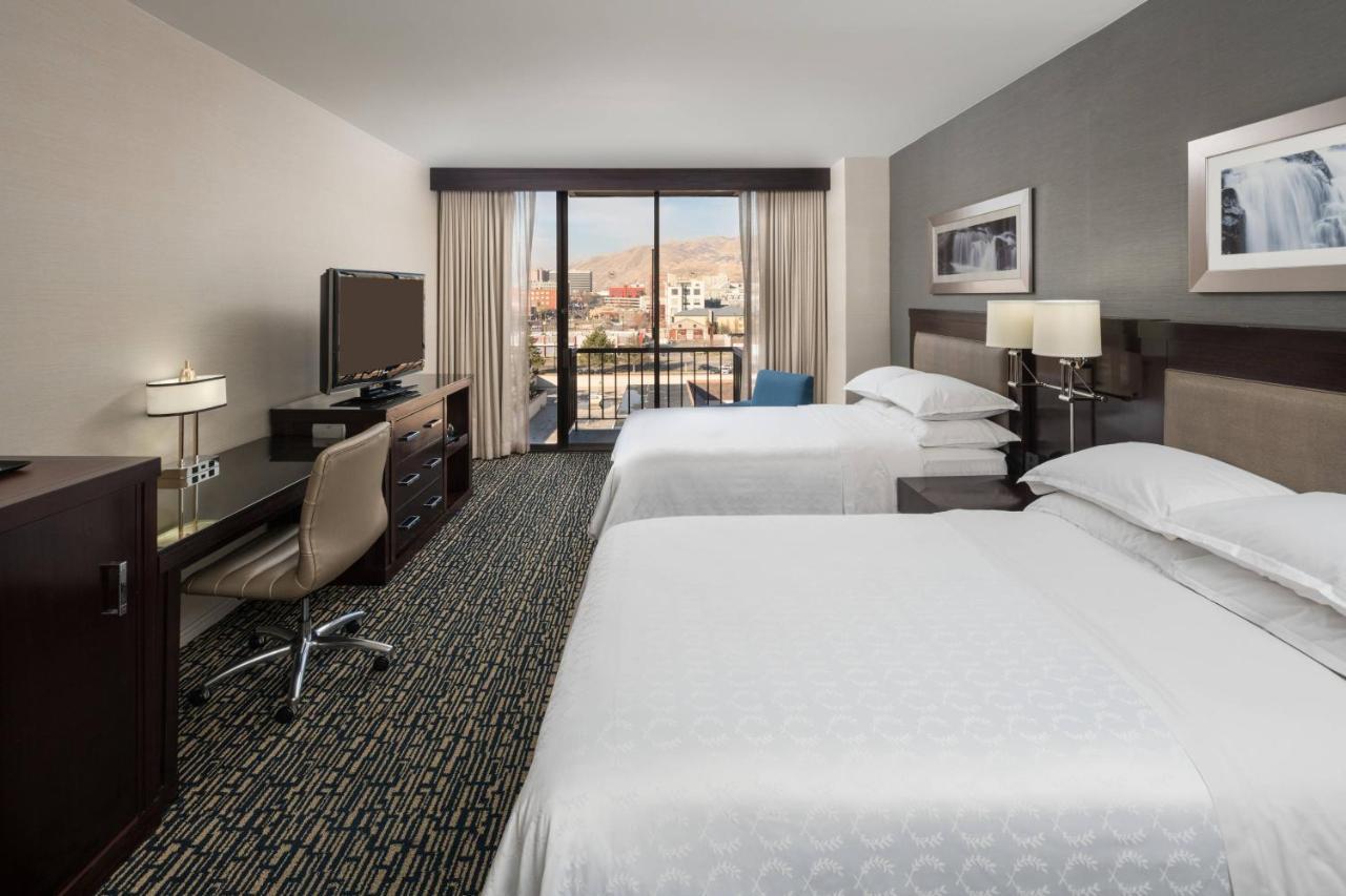 Club level, Guest room, 2 Double, Balcony,1398024386:JPEG