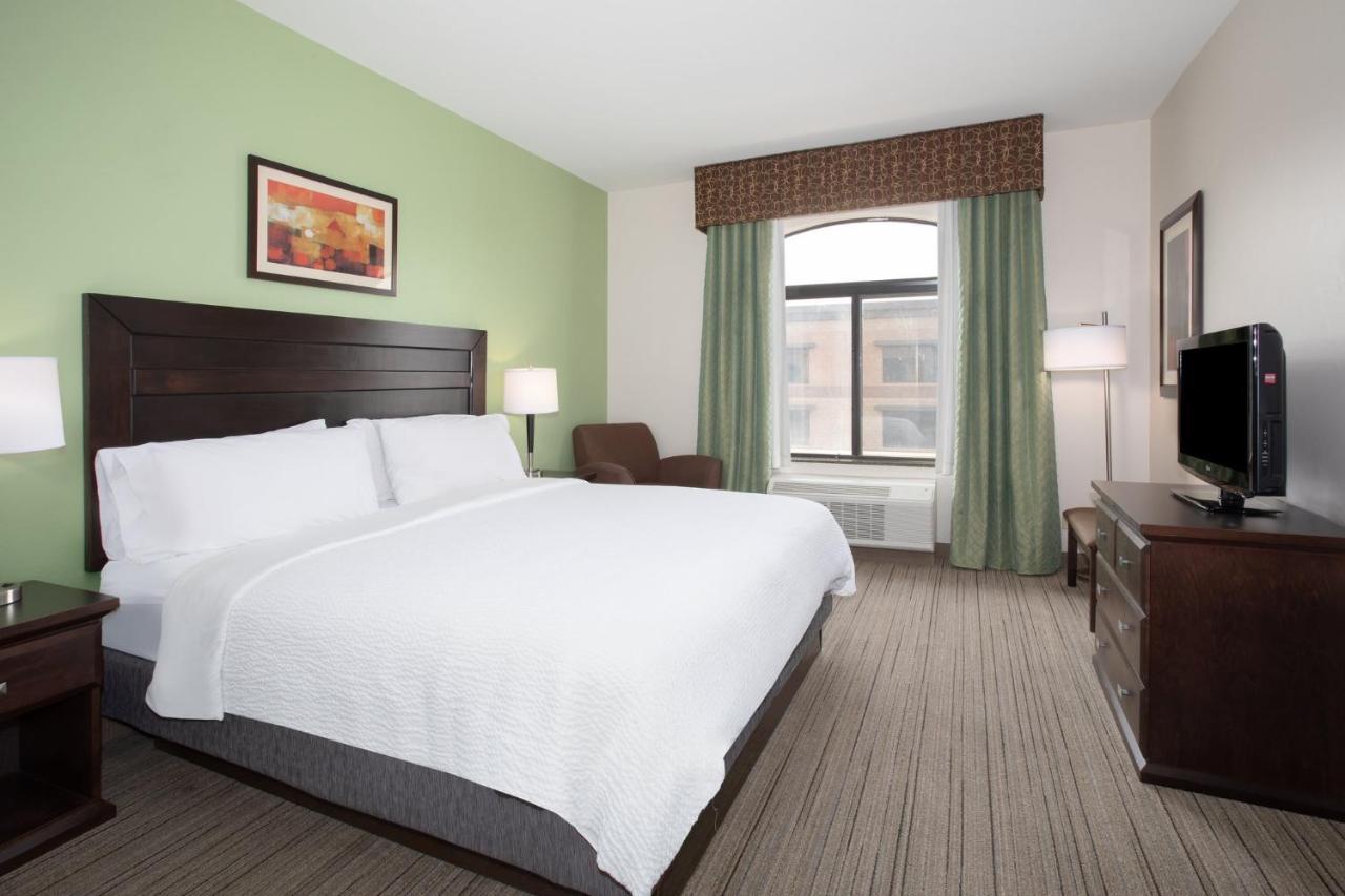 Standard King Room