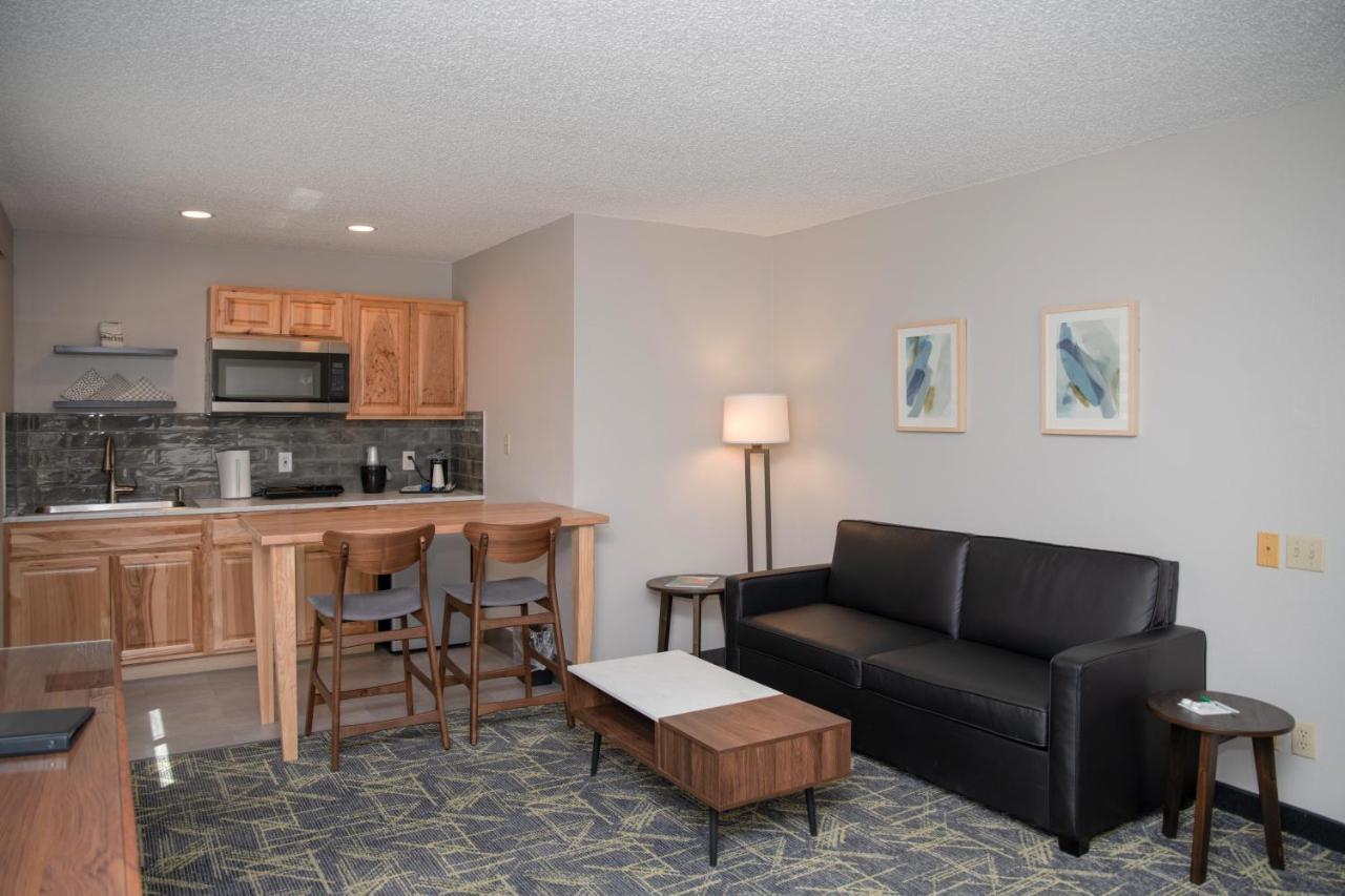 King Suite with Sofa Bed - Non-Smoking