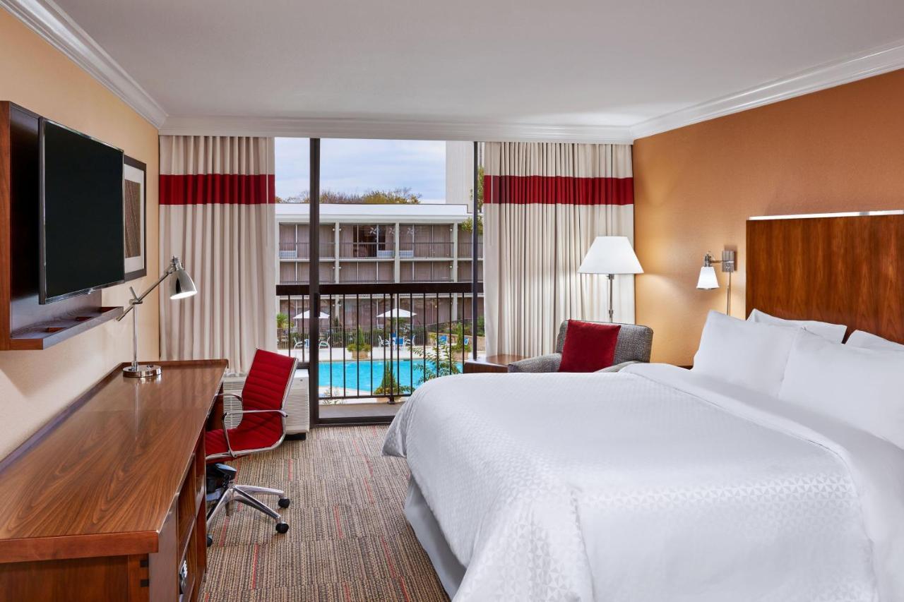 Guest room, 1 King Bed