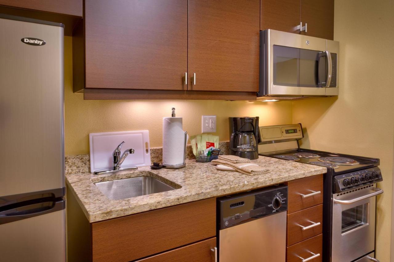 One-Bedroom King Suite