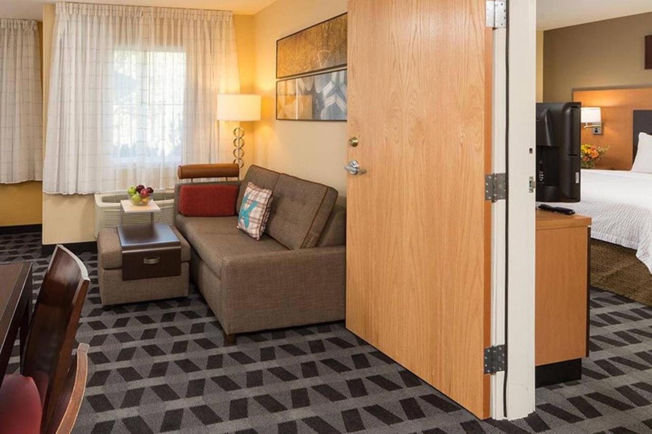 One Bedroom Suite